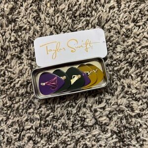Taylor Swift Guitar Picks